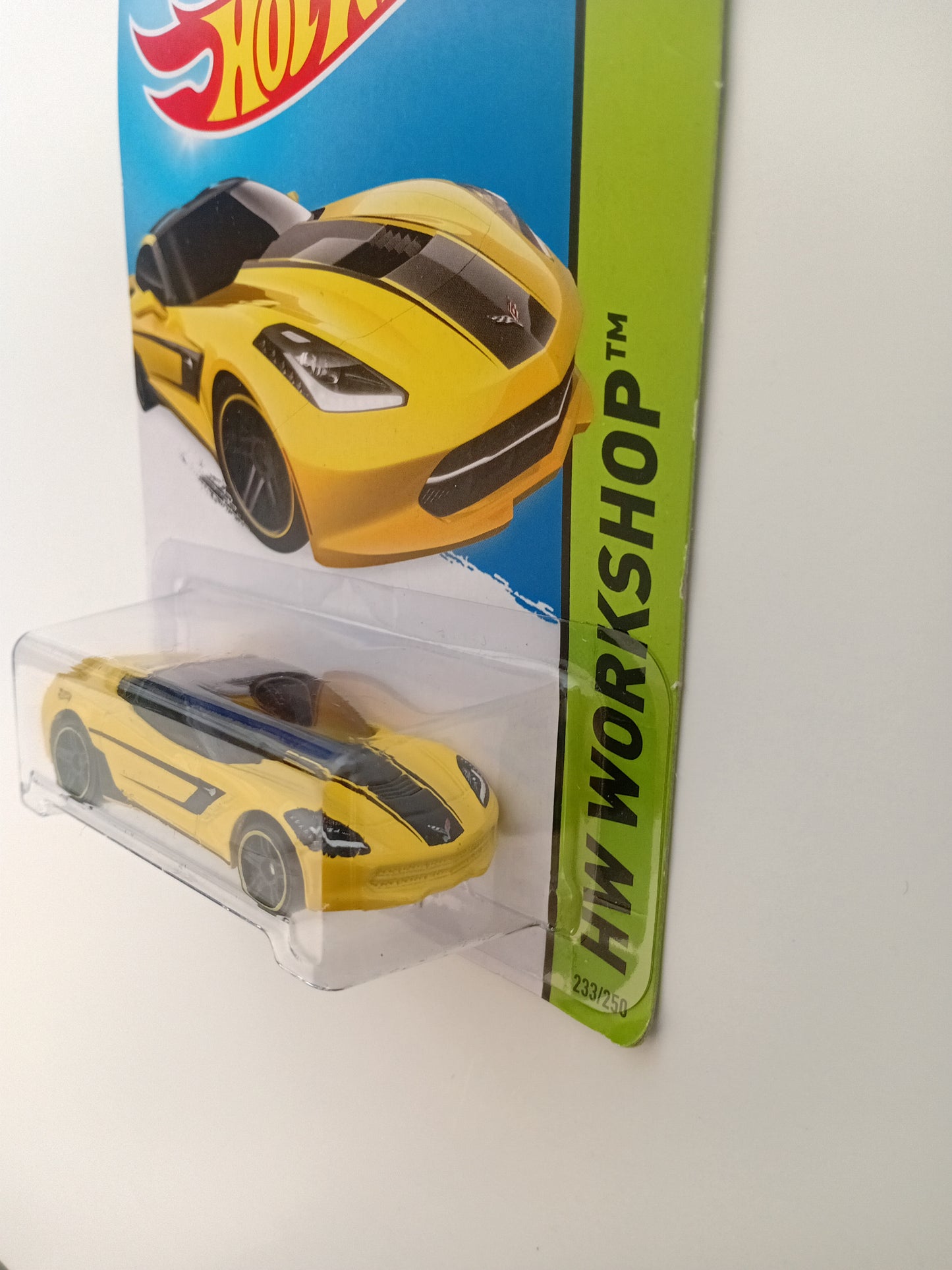 Hot Wheels '14 Corvette Stingray