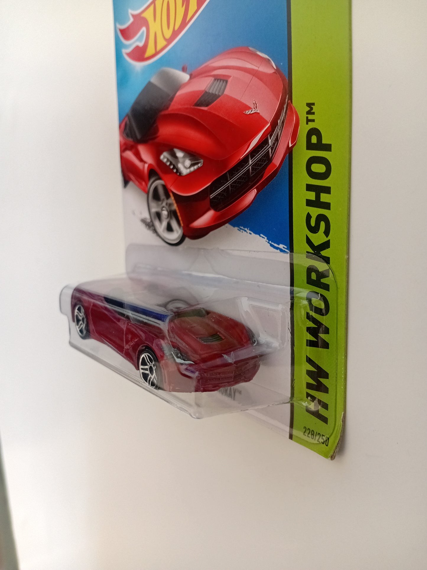 Hot Wheels '14 Corvette Stingray