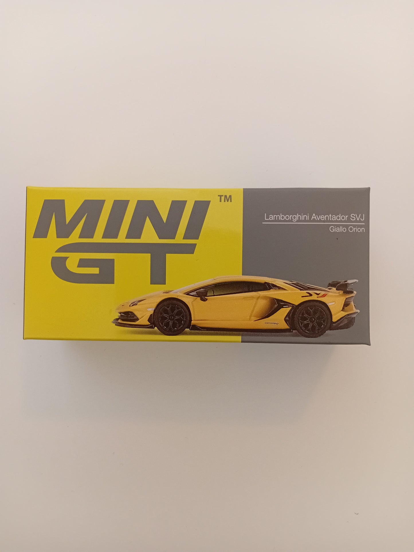 Mini GT Lamborghini Aventador SVJ (yellow)