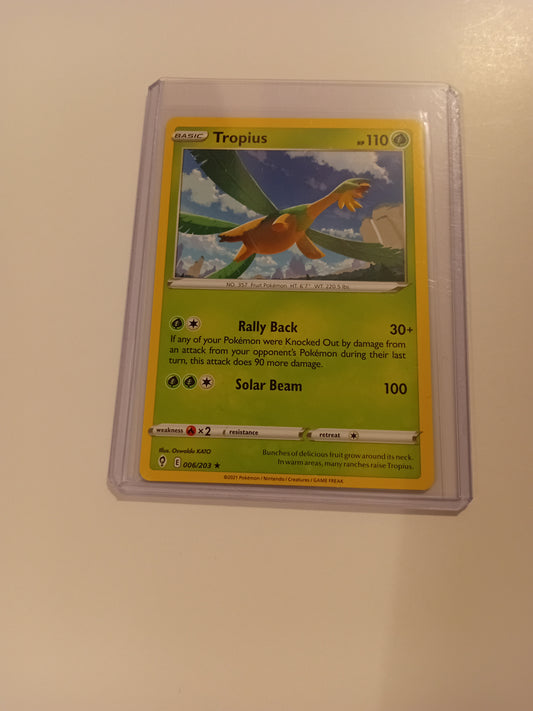 Tropius Pokemon Card