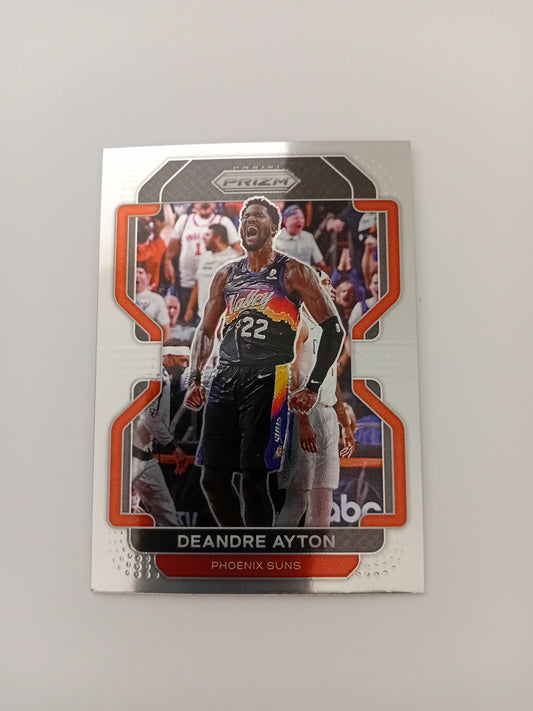 Deandre Ayton card (holo)